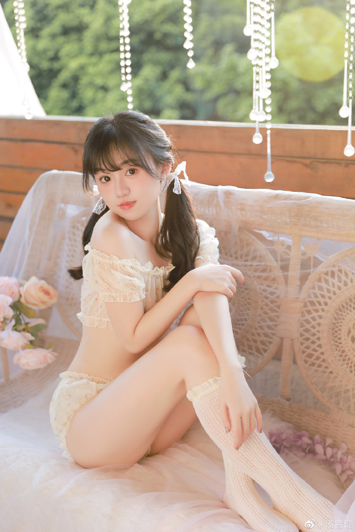 大奉打更人 封面