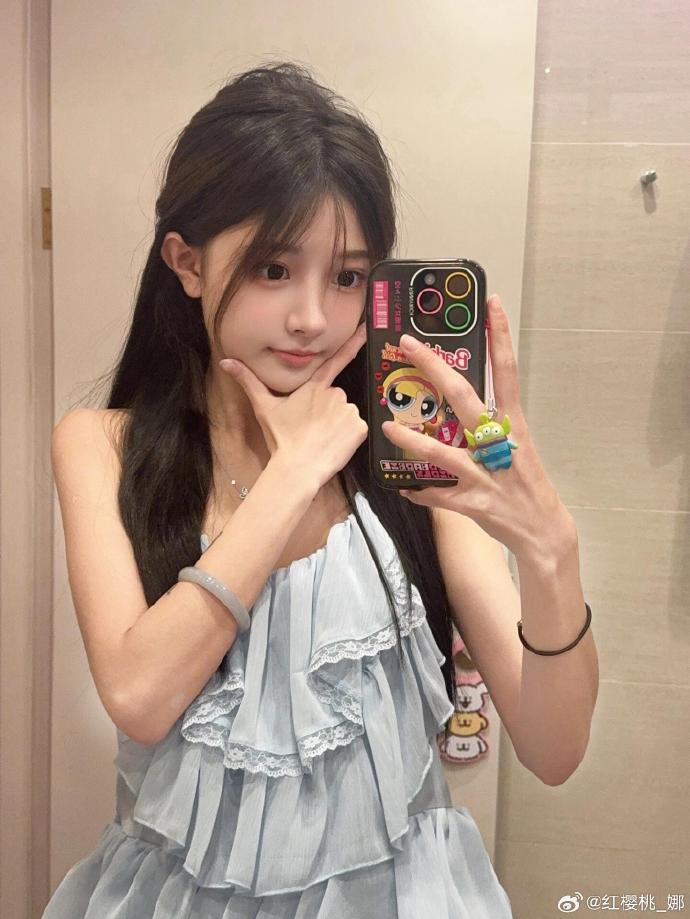 职场氛围一角 · 顺滑